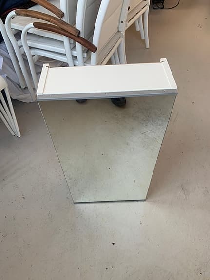 IKEA enhet spegelskåp