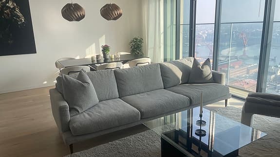 Veneda Soffa, 4-sits