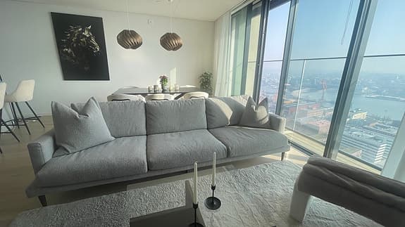 Veneda Soffa, 4-sits