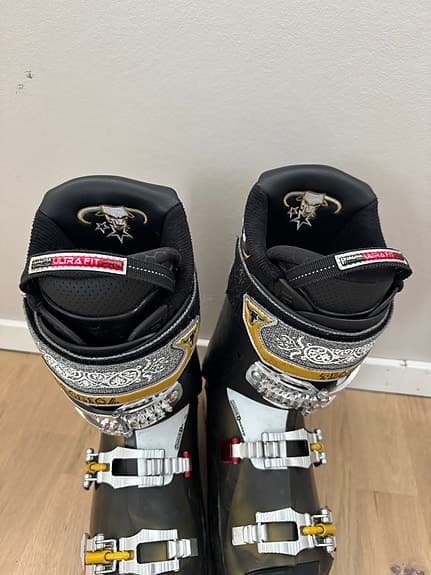 Slalompjäxor tecnica cochise 120