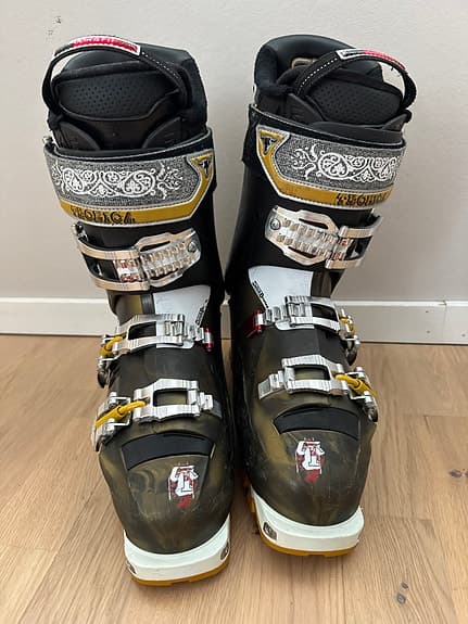 Slalompjäxor tecnica cochise 120