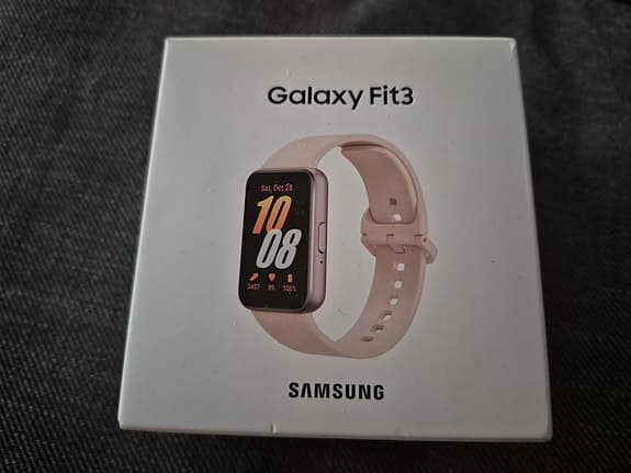 Samsung Galaxy Fit 3 med tillbehör