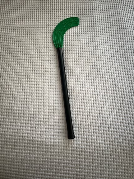 Innebandyklubbor set röd och grön plastblad