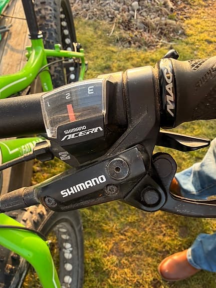 Mycket lätt mountainbike unisex M17” för vuxna och ungdomar 29" däck. Ljusgrön