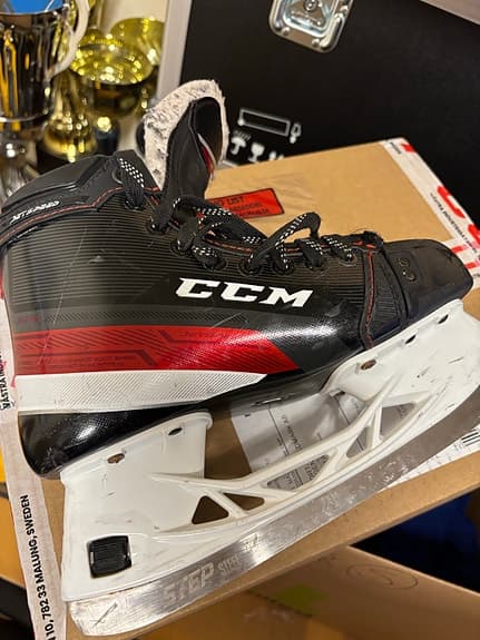 CCM ishockeyskridskor storlek 4,5