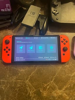 Nintendo Switch Mario Edition Oled + 256GB & Mario Kart, Maker 2