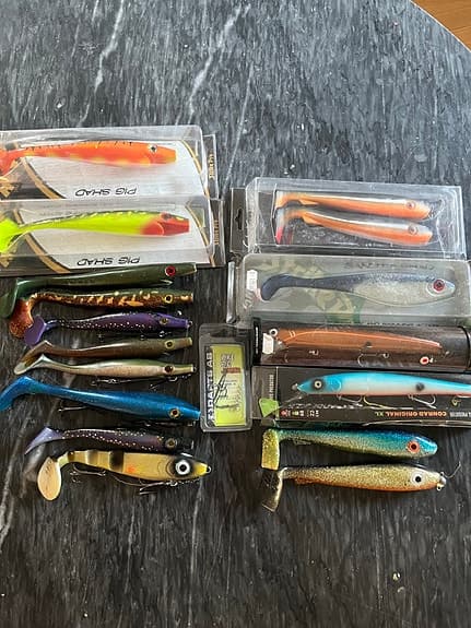 Blandade jiggar och mjukbeten för fiske