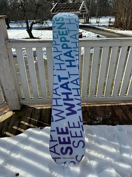 Helt oanvänd snowboard säljes