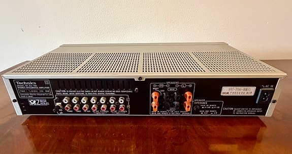 Technics SU-700 Integrated Amplifier