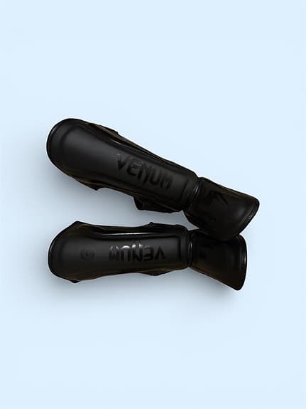 Venom benskydd MMA/MUAI THAI