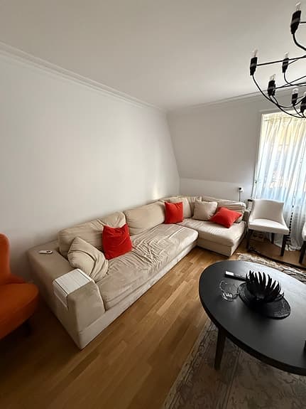 Stor rymlig soffa beige