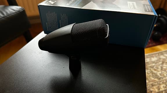 Sennheiser MD 421 Kompakt - dynamisk mikrofon, svart
