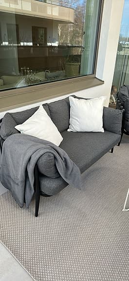 Soffgrupp utomhus 2-sits soffa och fåtölj grå textil