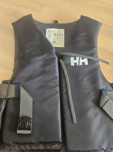 2st Helly Hansen Sport II flytväst 50N blå 1st Small och 1st Medium