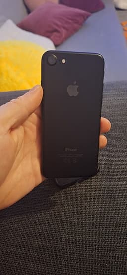 Apple iPhone SE (2–3 gen) smartphone 16 GB svart