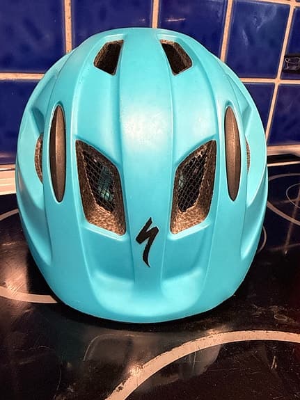 Specialized cykelhjälm turkos med MIPS stl 46-51 barn