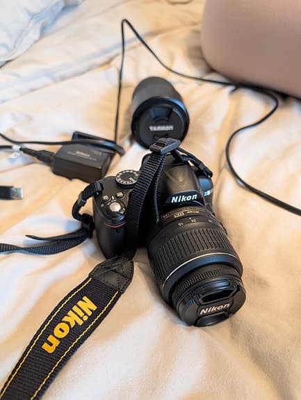 Nikon D3000 med extra tamron objektiv