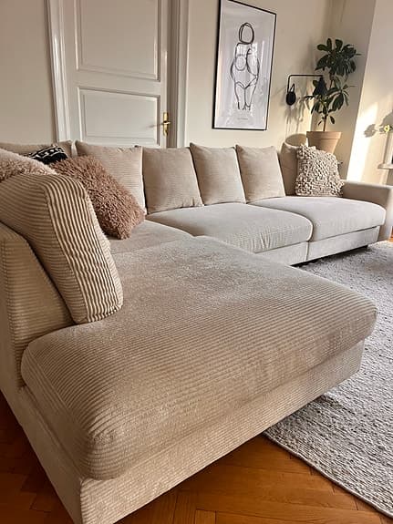 Soffa för stora familjen