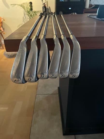 Cobra King F8-S järnklubbor set