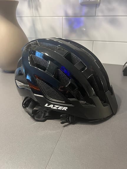 Lazer cykelhjälm