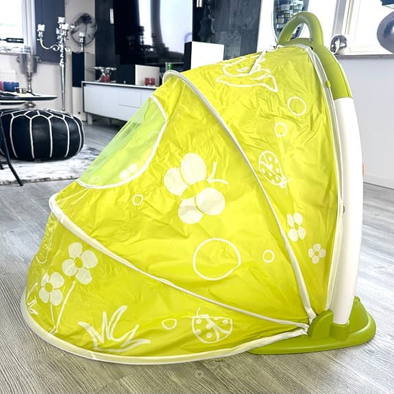 Smoby aktivitetstält för barn.