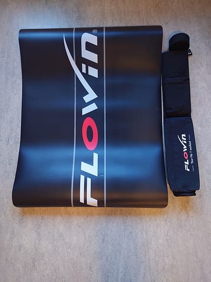 FLOWIN träningsmatta 140×99 cm med väska