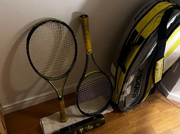 Tennisracket + Babolat tennisväska