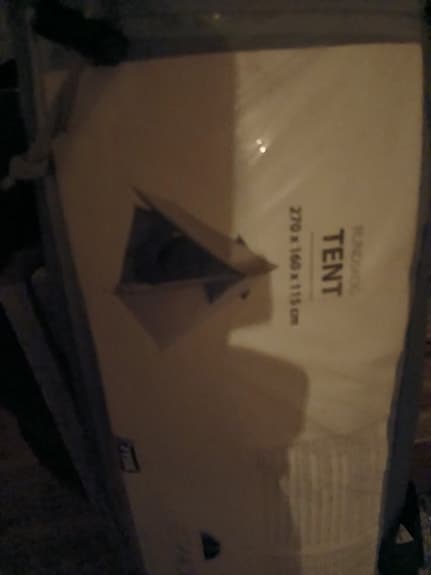 Tält 270 x 160 x 115 cm