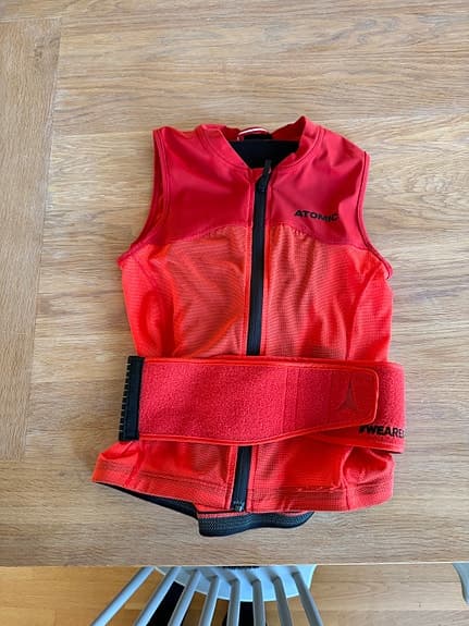 Atomic Live Shield Junior ryggskydd L (140-160cl