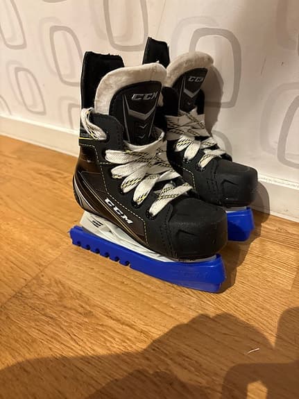 Ccm tacks 9060 skridskor stl.27 barn