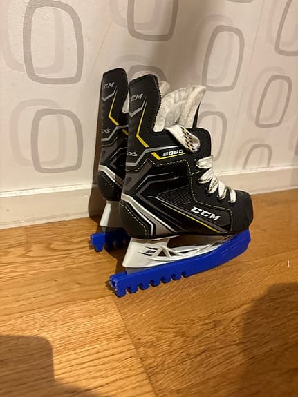 Ccm tacks 9060 skridskor stl.27 barn
