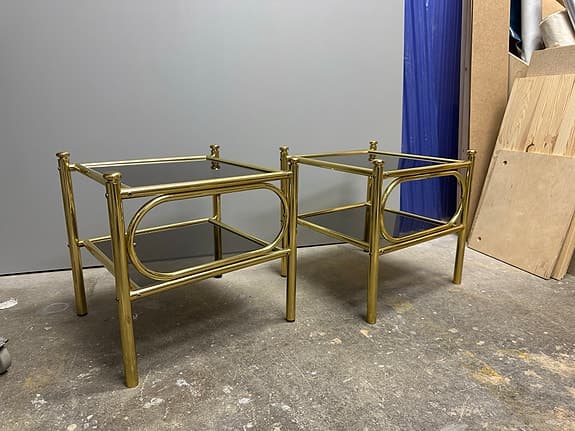 Sängbord i mässing och glas 70-tal