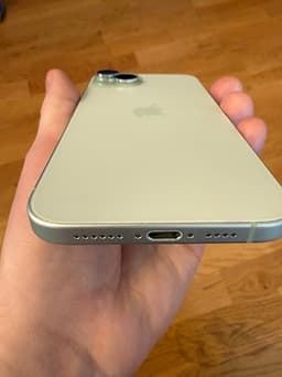 iPhone 15 Plus 256GB i helt perfekt skick, plus många tillbehör