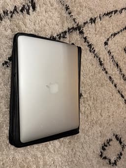 Apple MacBook Pro 13 tum early 2015