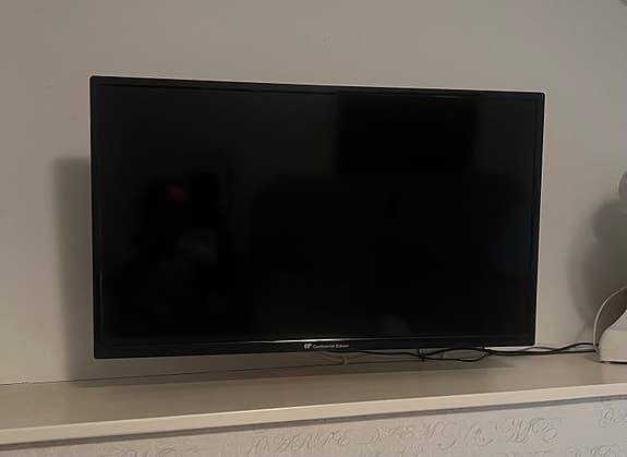 Continental Edison LED-TV 32 tum svart