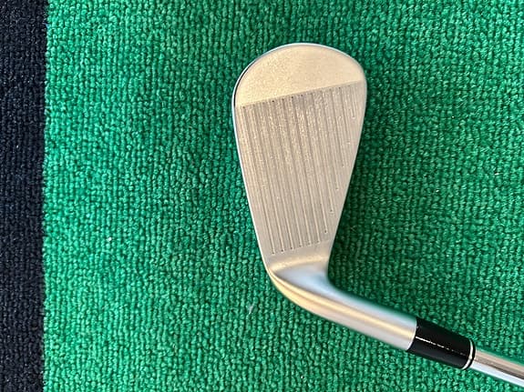 Srixon ZX4 järn4 stiff