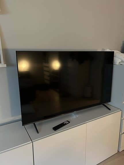 Hisense 55” E7NQ PRO QLED 4K (2025) – Som ny – Perfekt för gaming & film