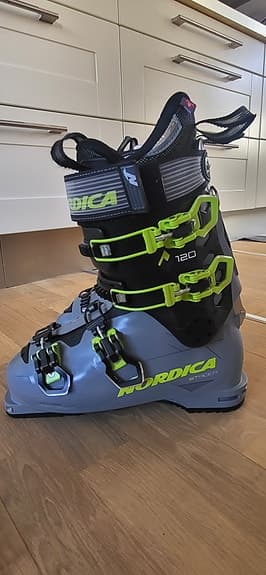 Nordica Strider 120 DYN pjäxor – stl 26.5 – mycket fint skick