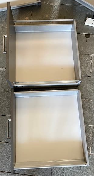 Ikea lådor med front och handtag 100kr styck.