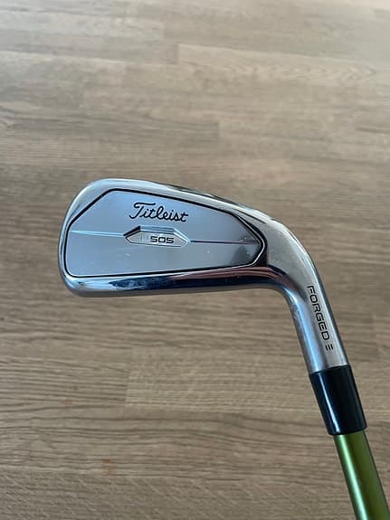 Titleist U505 Aldila NV 85 stiff