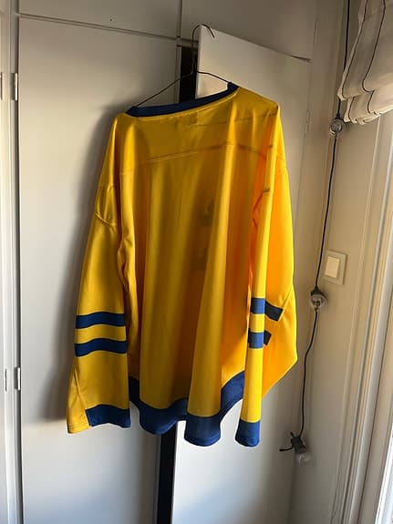 NEH Tre Kronor ishockeytröja gul blå