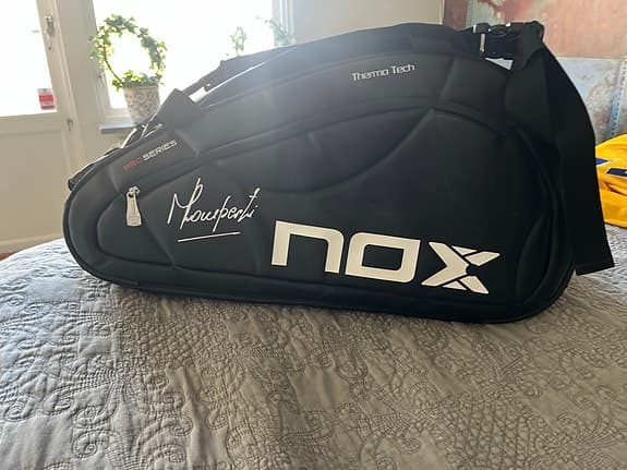 Nox Pro Series padelväska / tennis väska svart