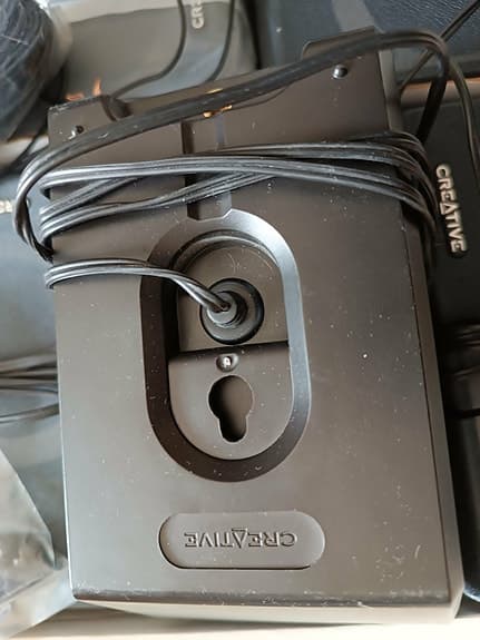 Creative högtalare med kabelanslutning svart