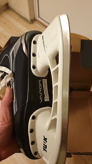 Bauer Vapor ishockeyskridskor storlek 43 svart