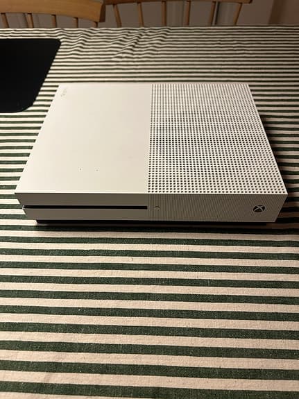 Microsoft Xbox One X