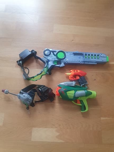 kit med leksaker Nerf, Airblaster mm
