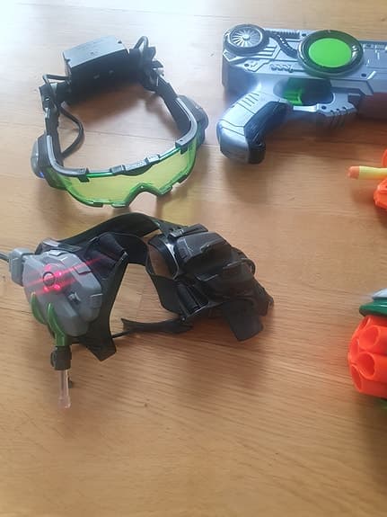 kit med leksaker Nerf, Airblaster mm