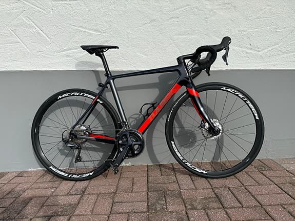 Basso Astra landsvägscykel 56 cm 28"/700c unisex