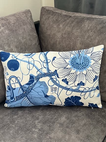 2st Kuddfodral/ Tyg Från Svenskt  Tenn/ Josef Frank / La Planta