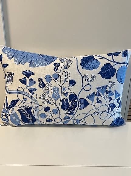 2st Kuddfodral/ Tyg Från Svenskt  Tenn/ Josef Frank / La Planta